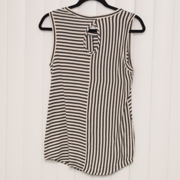 CAbi London Tank #3417 Gray Striped Top Sz Small - Picture 3 of 9